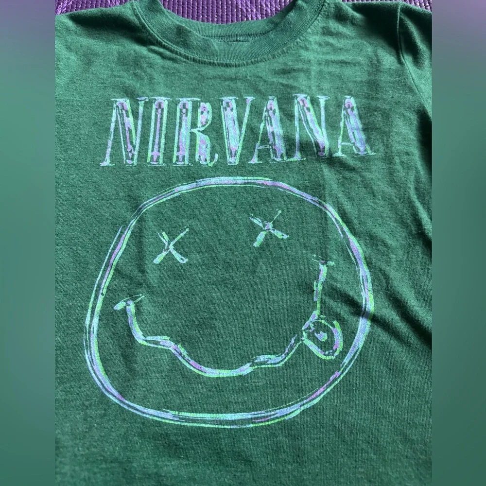 Kids 5T green Nirvana graphic tee - Picture 2 of 5